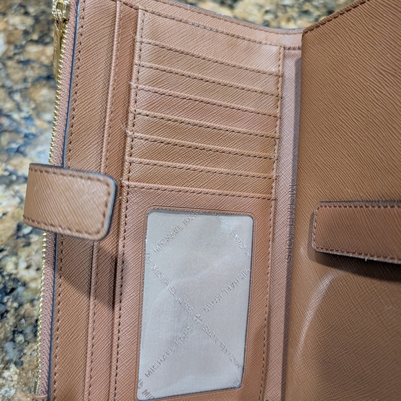 Michael Kors Tan Men's Wallet - Picture 5 of 7